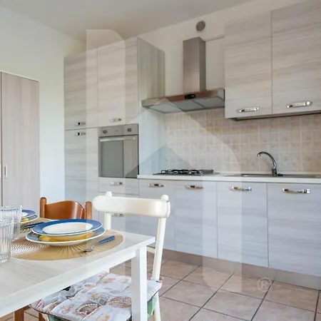 Homiday - Mila Pineto