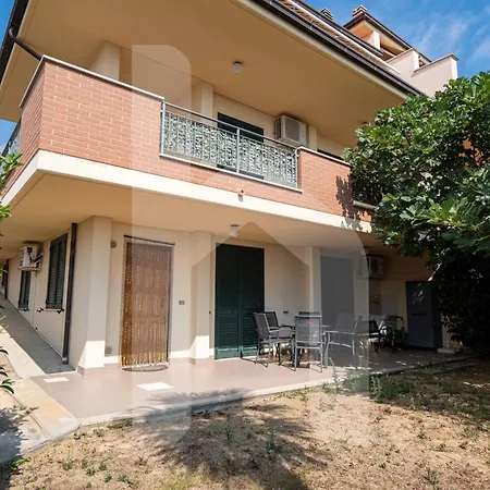 Homiday - Mila Villa Pineto
