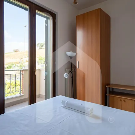 Homiday - Mila Pineto