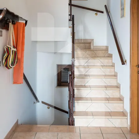 Willa Homiday - Mila