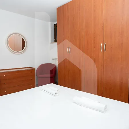 Homiday - Mila Willa *