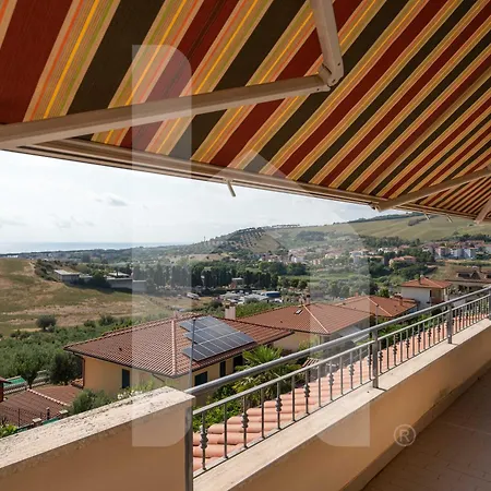 Homiday - Mila Pineto