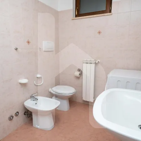 Willa Homiday - Mila