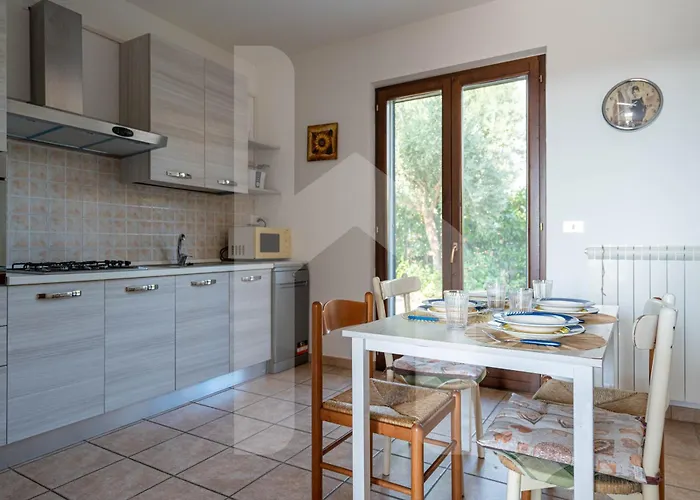 Homiday - Mila Villa Pineto