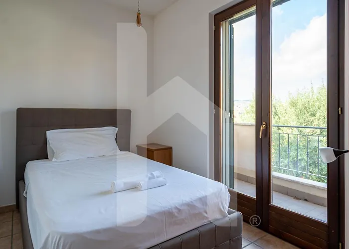 Homiday - Mila Pineto